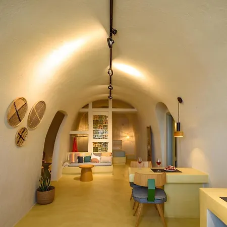 Sublime & Caves Villa Akrotírion
