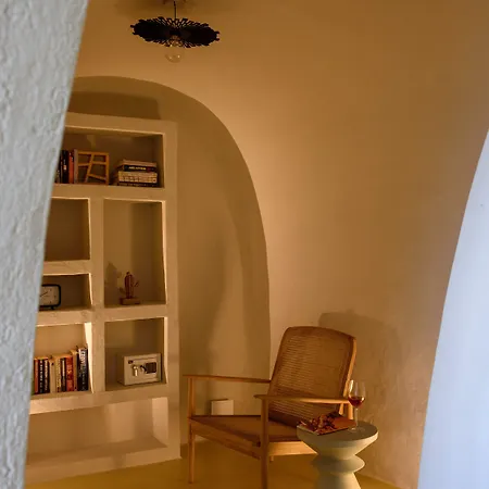 Sublime & Caves Villa Akrotírion